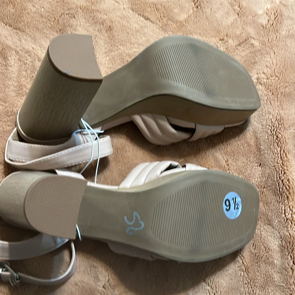 Report Women’s Shoes Platform Beige Soft Material Size 9 1/2M - Picture 9 of 10